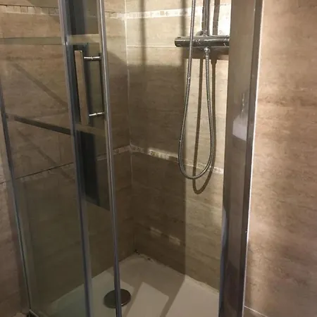 Garden Annexe 2 * فينوف لوبيه